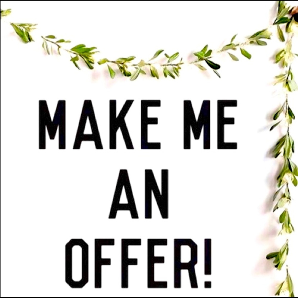 ✨ALL OFFERS WELCOME! ✨